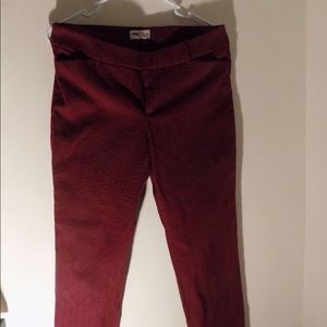 Cropped pixi patterned red pants
